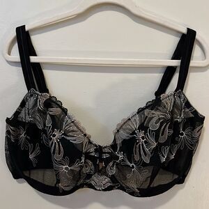 Paramour bra size 42H black mesh with peach and white floral lace